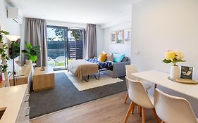 Central City Home With Carpark, Sleeps 5